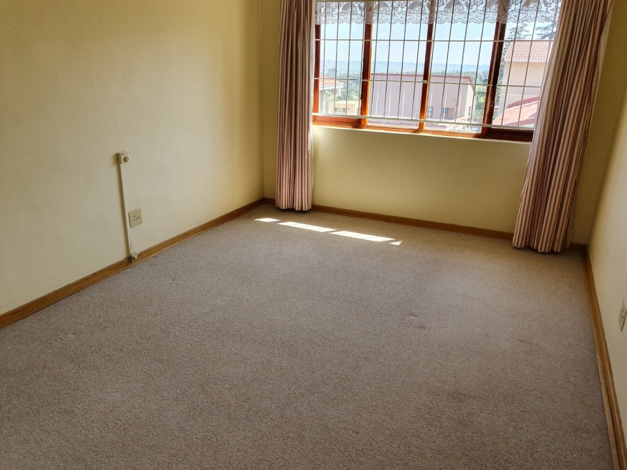4 Bedroom Property for Sale in Hospitaalheuwel Free State